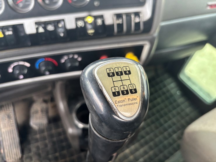 kenworth-t800-image-32