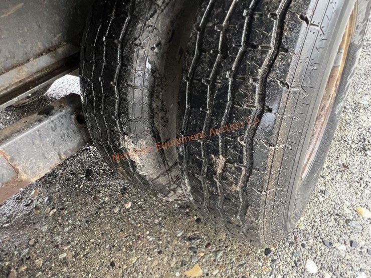 2003-titan-trailer-image-15