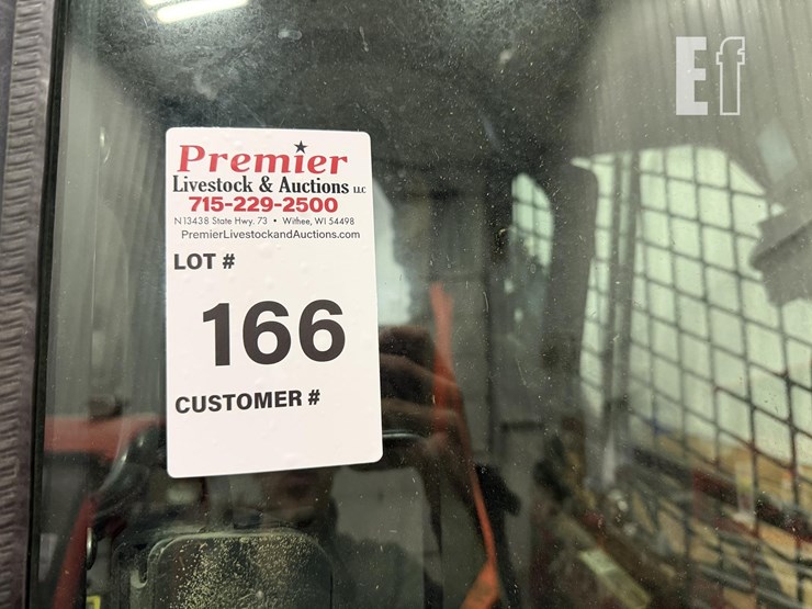 2024-deere-330g-image-26