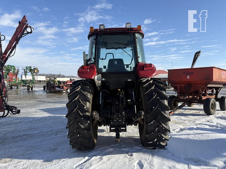2013-case-ih-farmall-125a-image-5