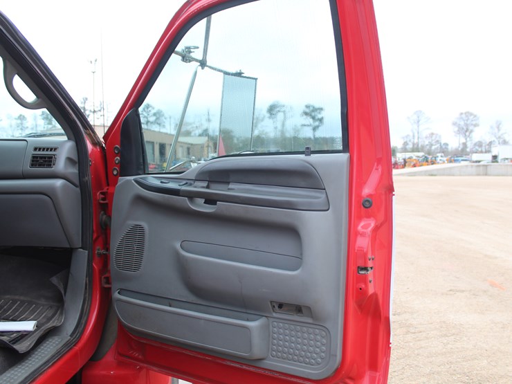 2007-ford-f650-image-15