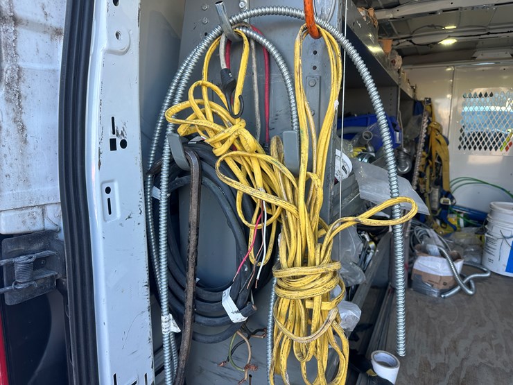 2017-ford-transit-image-38