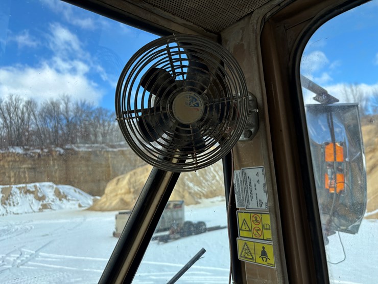 caterpillar-988b-image-40