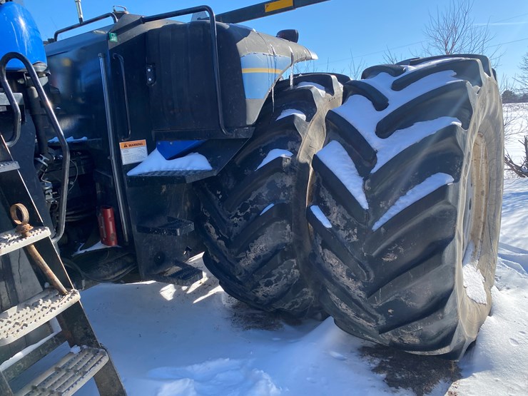 2012-new-holland-670-image-19