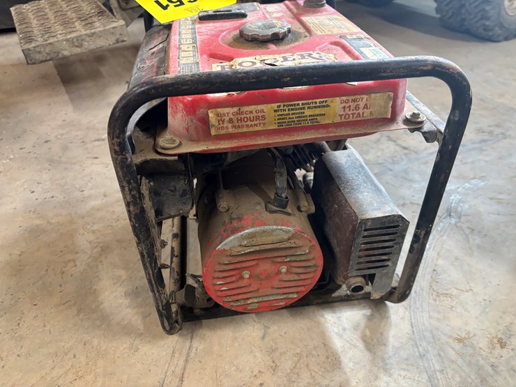 #3651-•-predator-1800-portable-generator-image-2