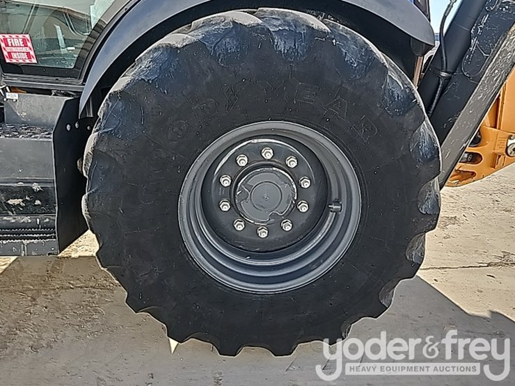 2022-case-590sn-image-12