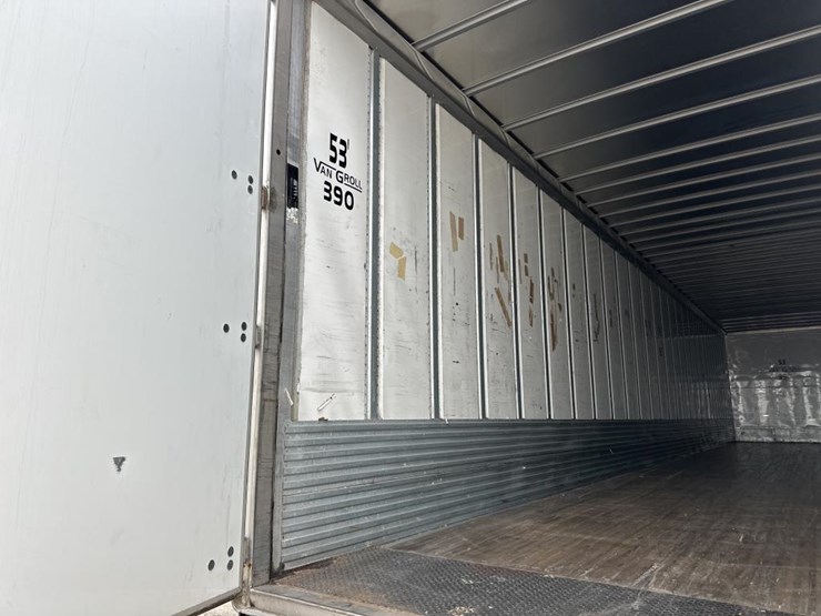 2016-utility-53'-image-21