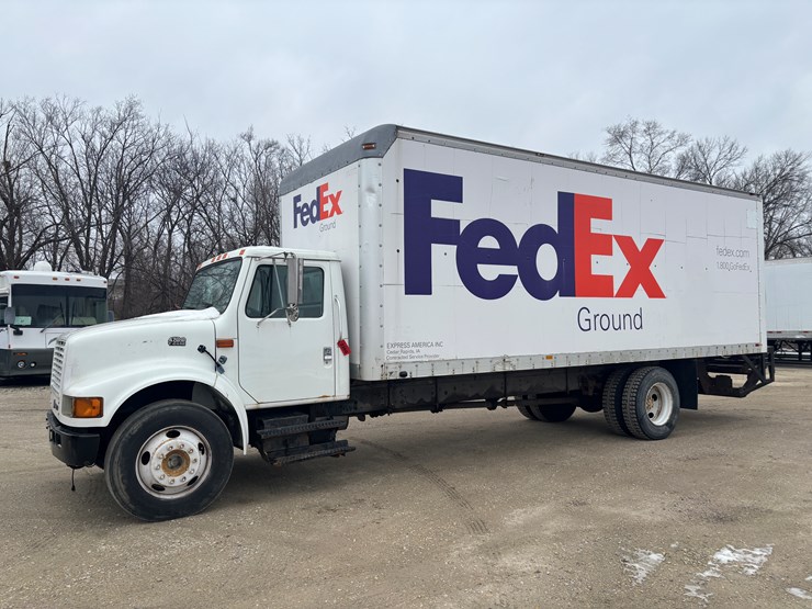 2000-international-4700-image-1