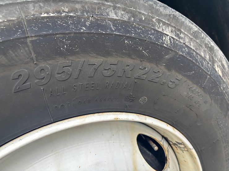 2018-freightliner-cascadia-126-image-68