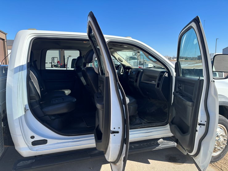 #2296-•-2011-dodge-4500-service-truck-image-28