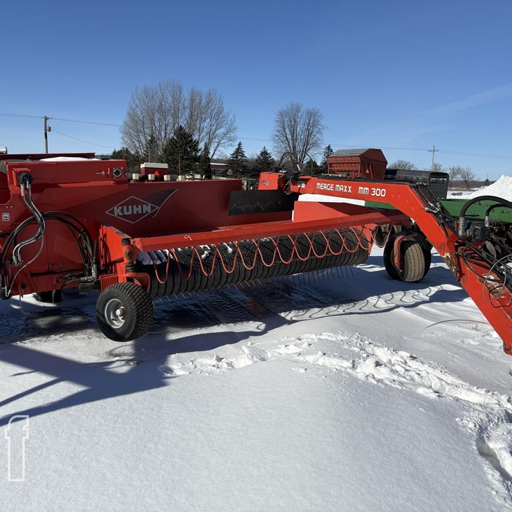 KUHN MERGE MAXX 300