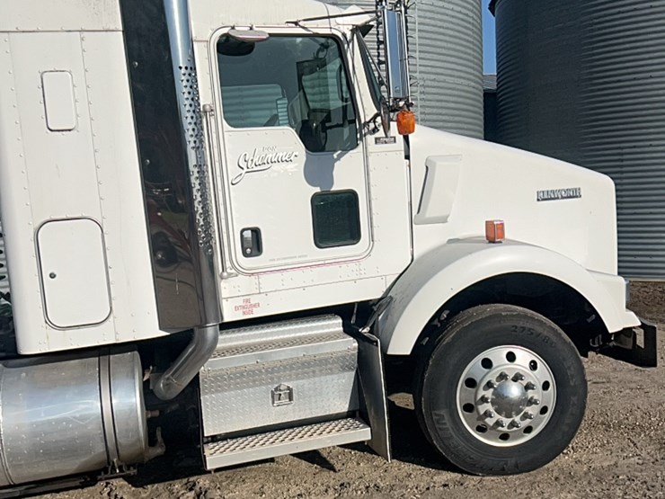 2007-kenworth-t800-image-13