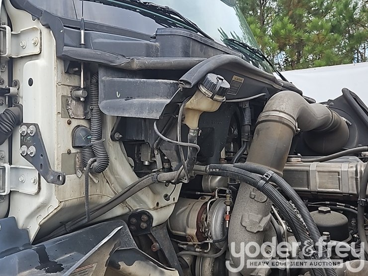 2017-international-8600-image-44