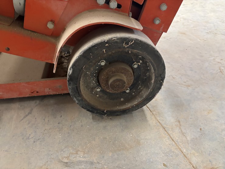 #3656-•-husqvarna-ff513-walk-behind-concrete-saw-image-10