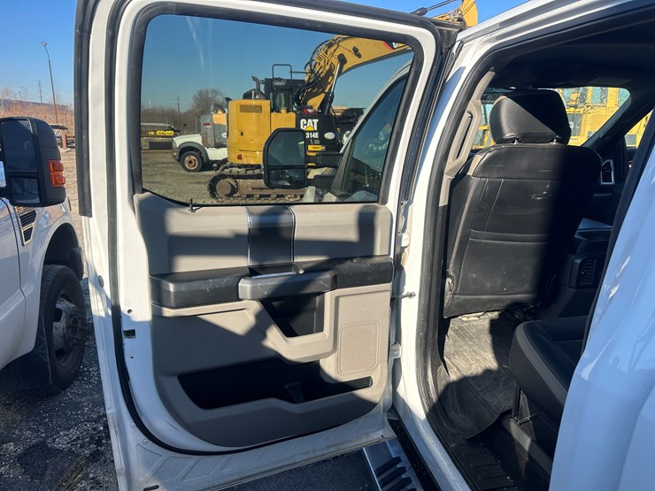 2018-ford-f350-image-27