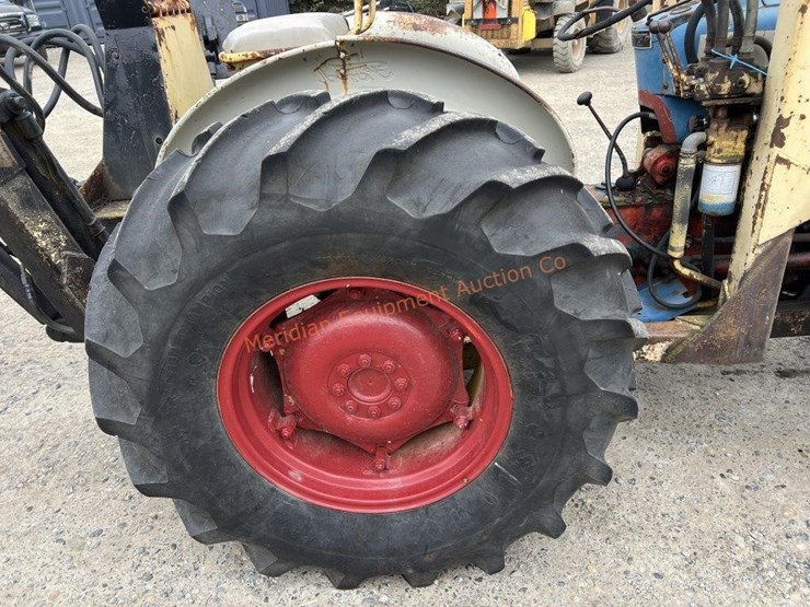 ford-tractor-image-6