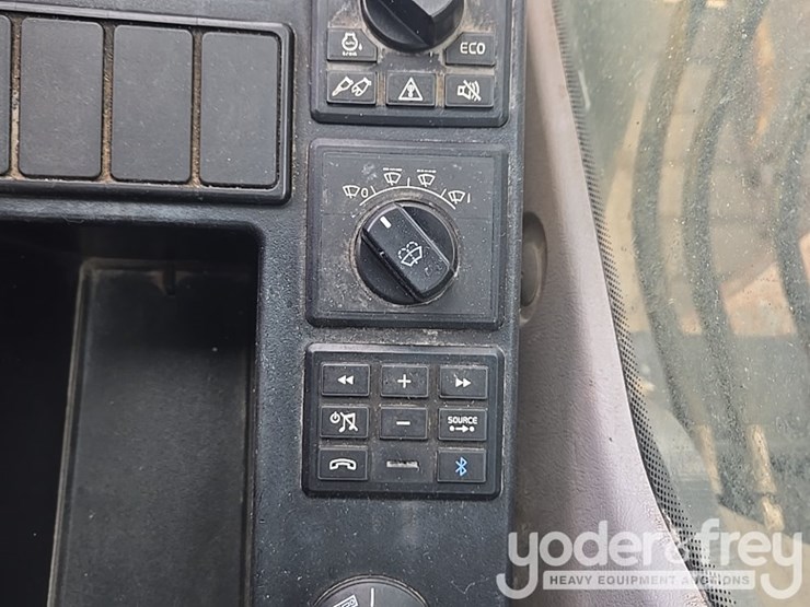 2018-volvo-ec200el-image-79