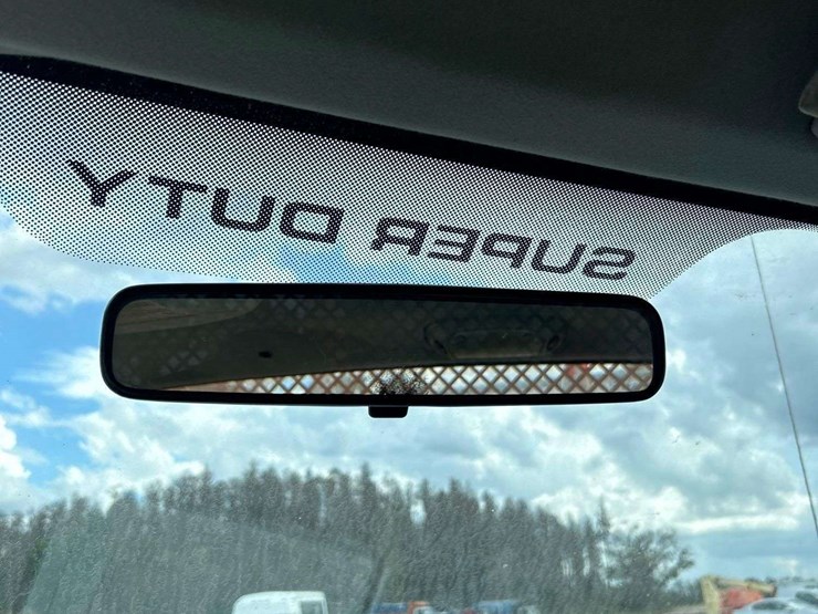 2005-ford-f350-image-18