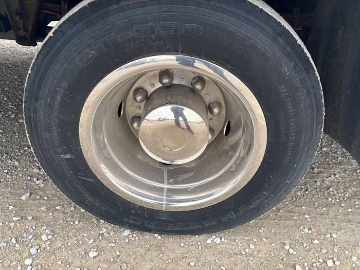 2002-international-4700-image-77