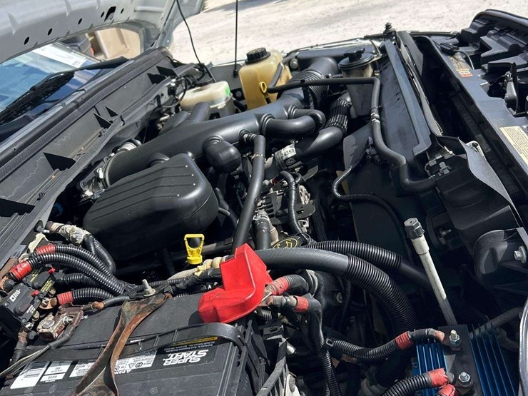 2016-ford-f550-image-8