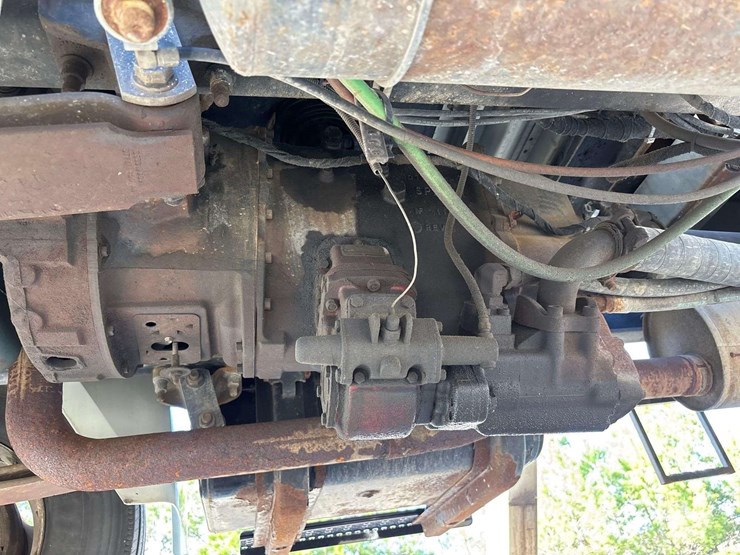 2003-international-durastar-4300-image-30