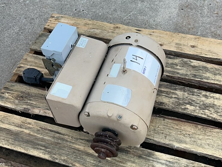 very-good-baldor-7.5-hp-220-single-phase-electric-motor-with-self-contained-on-off-switch-image-15