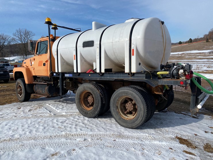 1991-ford-l9000-image-11