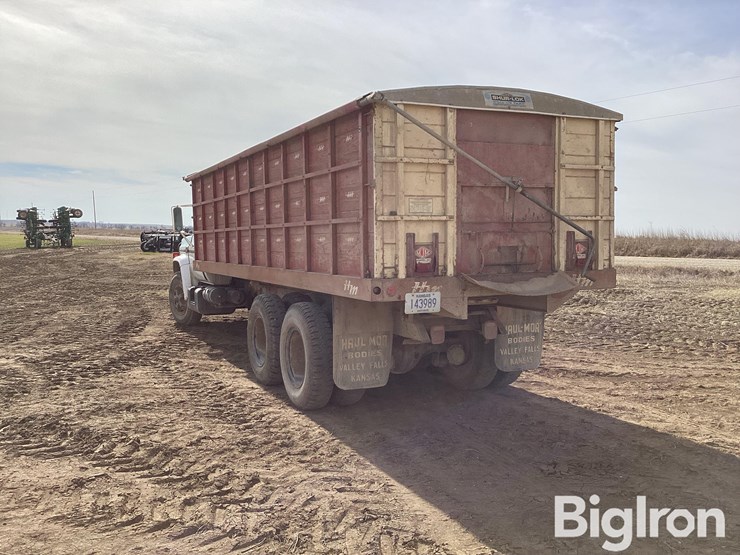 1975-chevorlet-c65-t/a-grain-truck-image-7