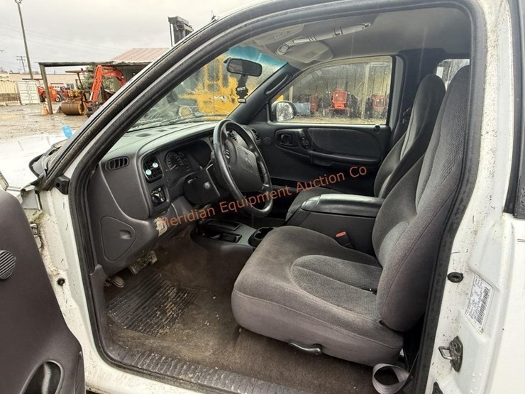 1999-dodge-dakota-image-16