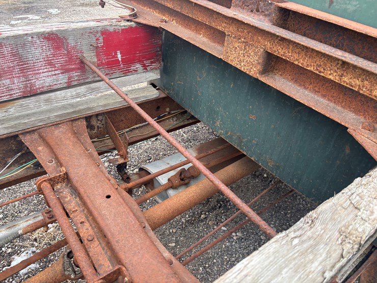 #2255-•-1941-chevrolet-flatbed-dump-truck-image-43