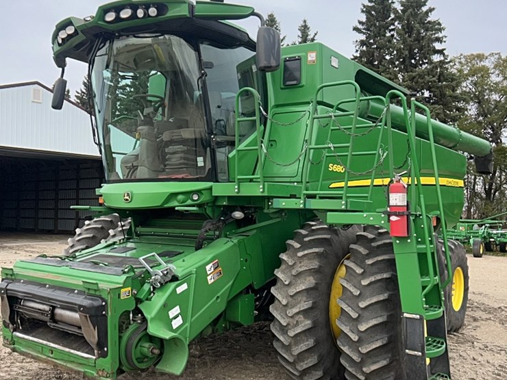 2014-john-deere-s680-image-25