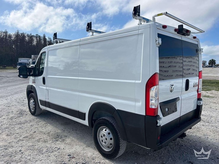 2022-ram-promaster-2500-image-4
