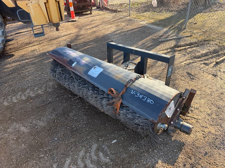 #3641-•-sweeper-attachment-image-1