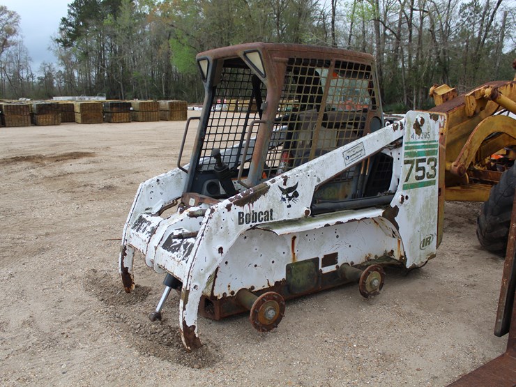 bobcat-753-image-1