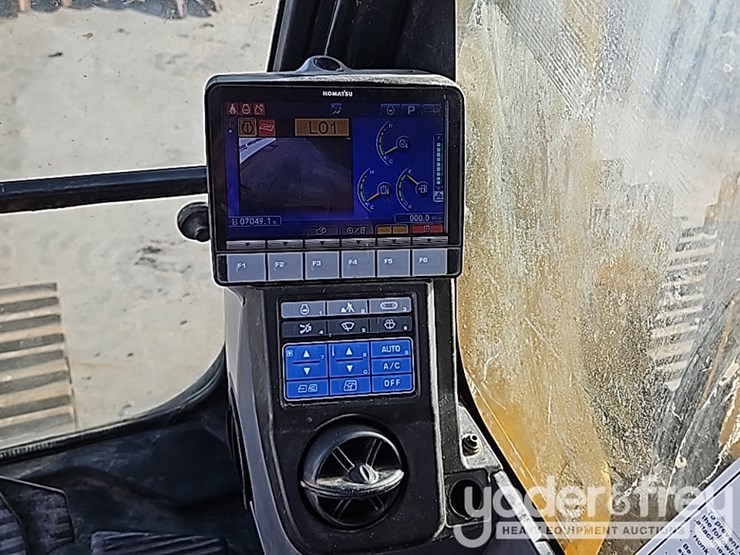 2017-komatsu-pc360-lc-11-image-59