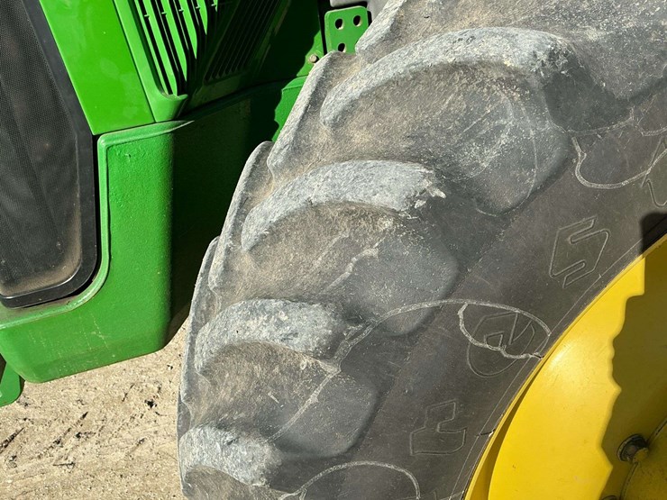 1997-john-deere-8300-image-22