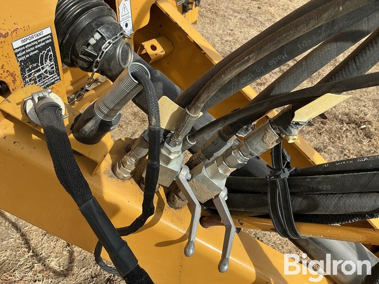 2015-vermeer-605n-cornstalk-special-image-13