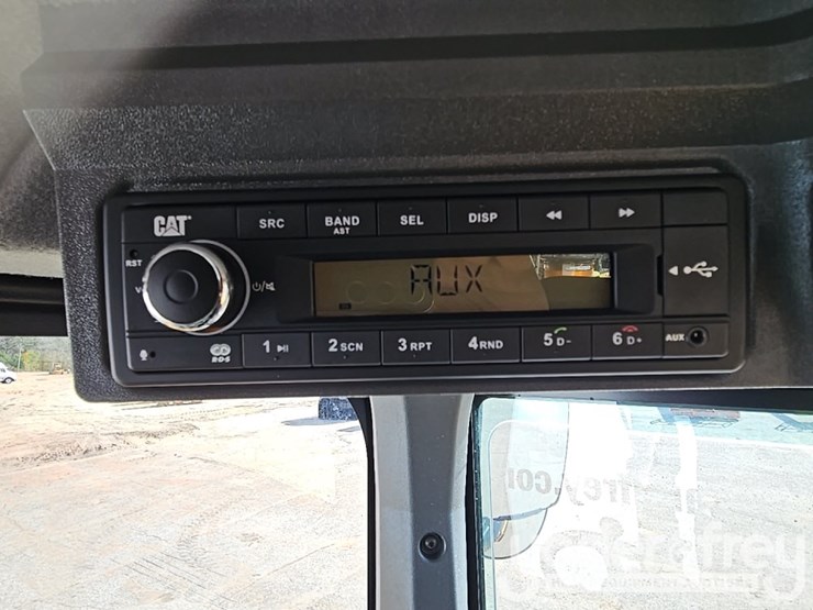 2026-caterpillar-930-image-60