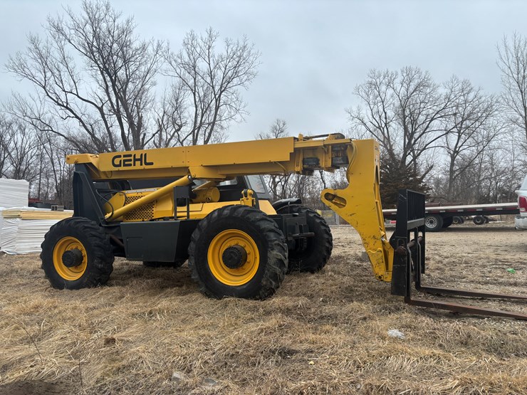 #2310-•-2004-gehl-rs8-telehandler-image-4