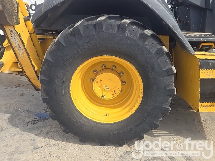 2014-deere-310k-ep-image-15