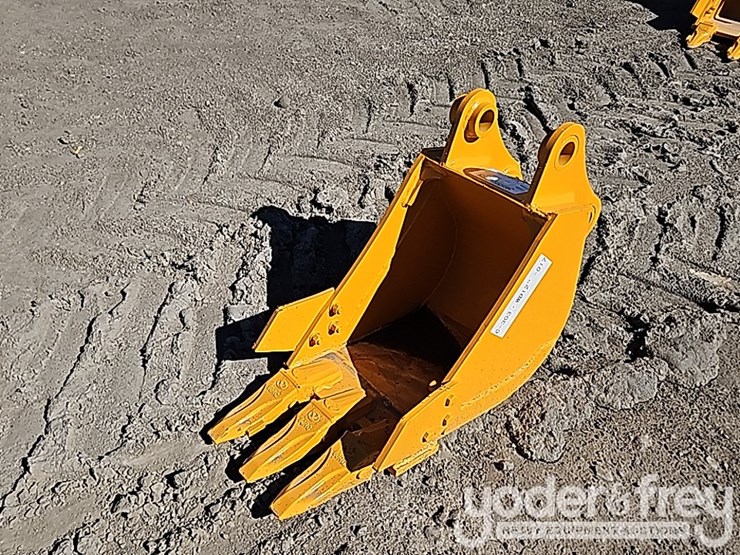 caterpillar-303-image-1