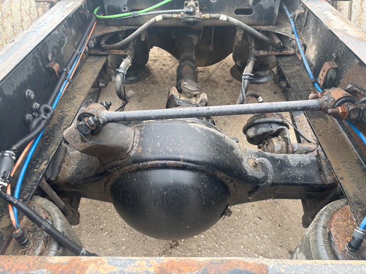 2016-freightliner-cascadia-113-image-61