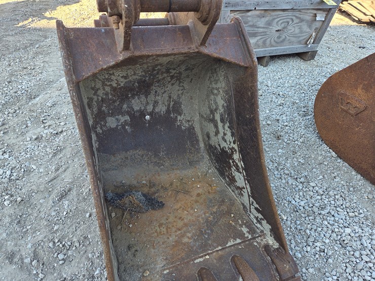 takeuchi-tb180fr-image-6