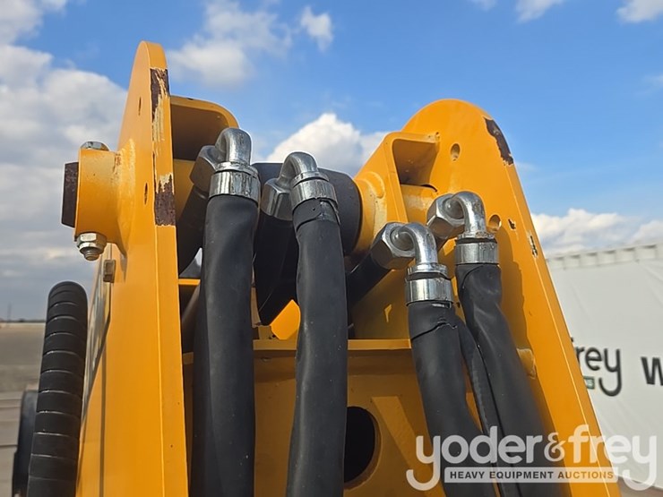 2017-jcb-3cx-image-53