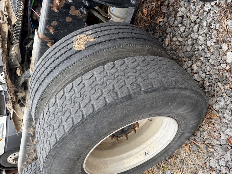 #40951-•-2019-freightliner-cascadia-t/a-daycab-truck-tractor-3akjhtdv5kskd3189-image-12