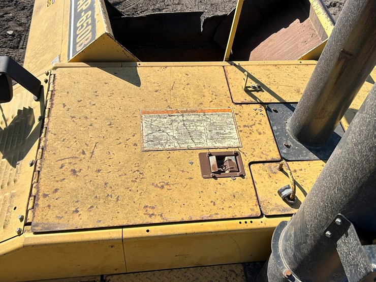 caterpillar-ap-650b-image-53