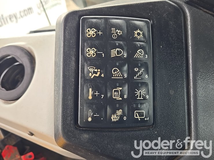 2019-deere-460e-image-79