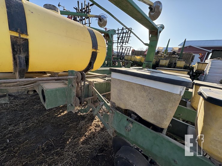 john-deere-7000-image-6