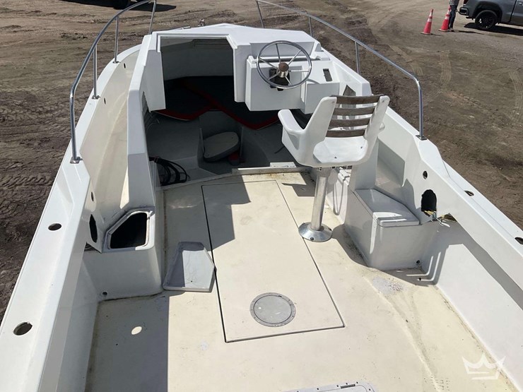 1988-23ft-stealth-craft-boat-w-22ft-boat-trailer-image-9