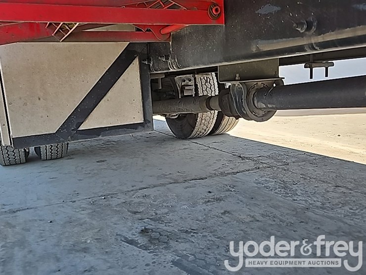 2018-peterbilt-337-image-27